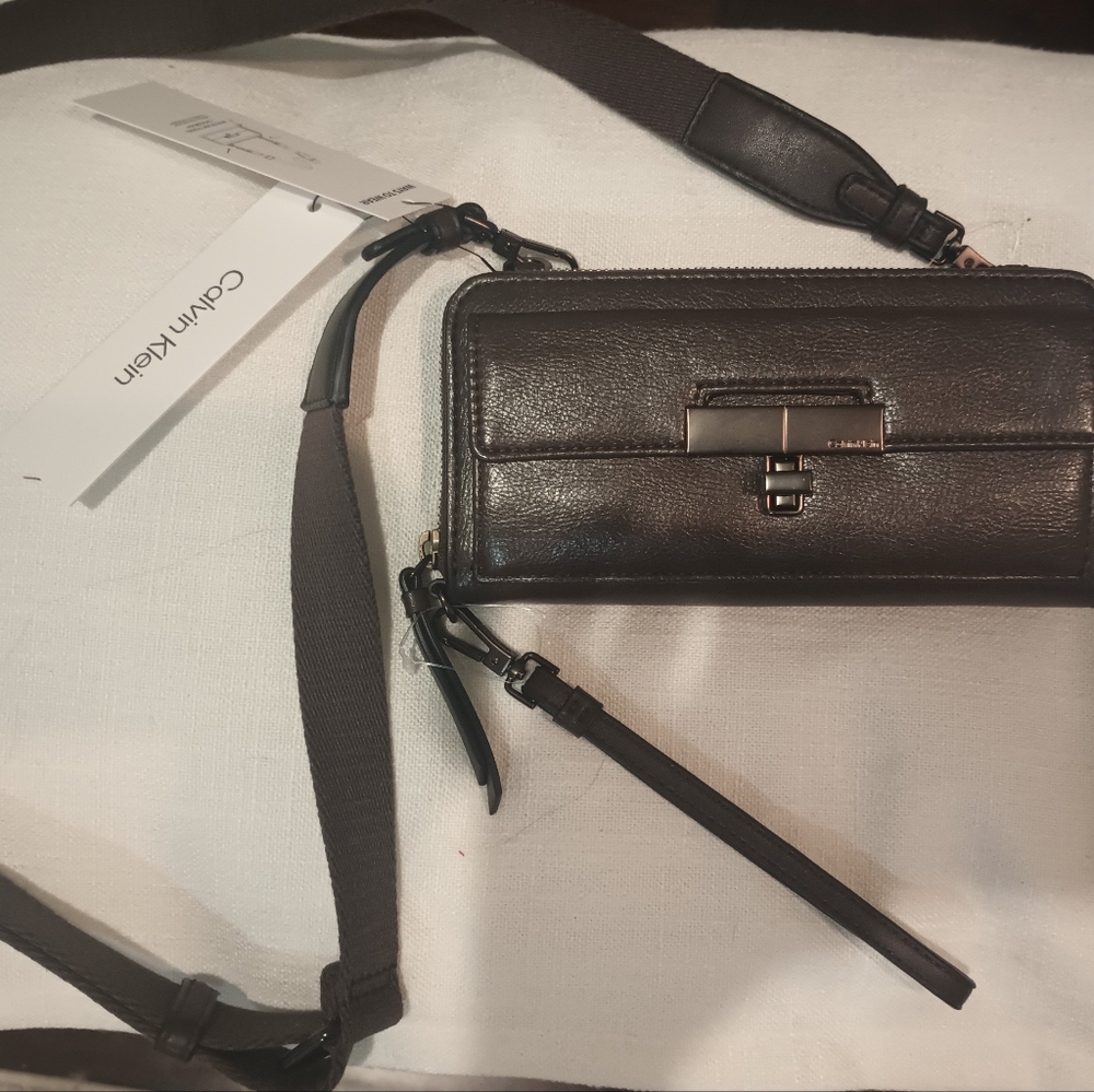Brand new Calvin Klein Multifunctional Crossbody bag